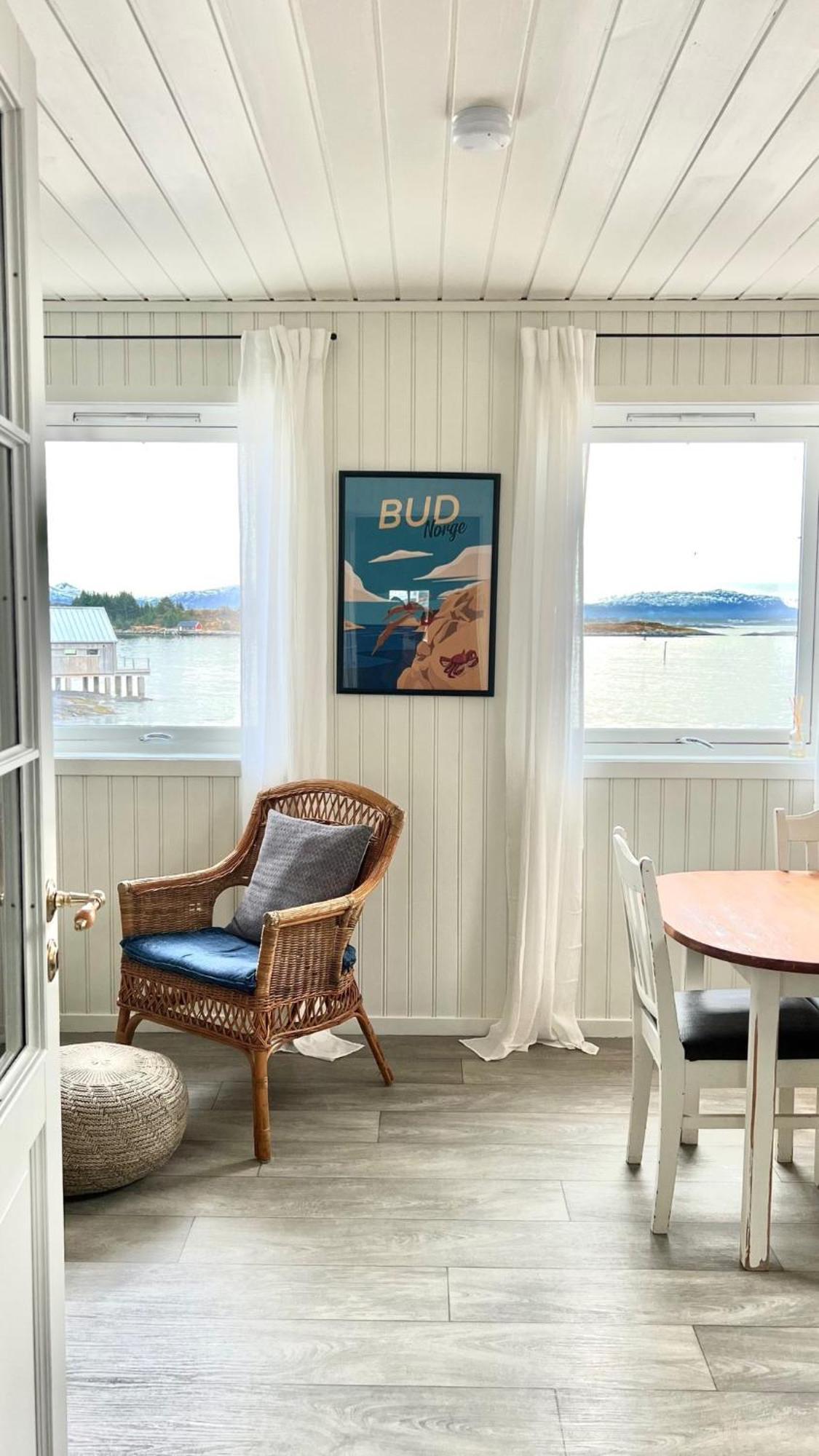 Waterfront Rorbu - By The Beach Bud Exteriör bild